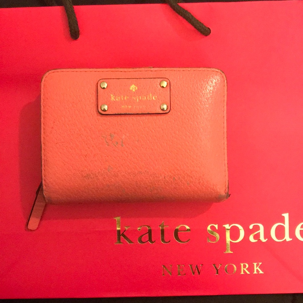 Kate spade Wellesley wallet